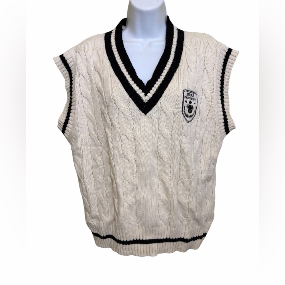 Cable Knit Sweater Vest Oversize Cream Black Contrast Crop Academia Preppy Crest - Picture 2 of 8